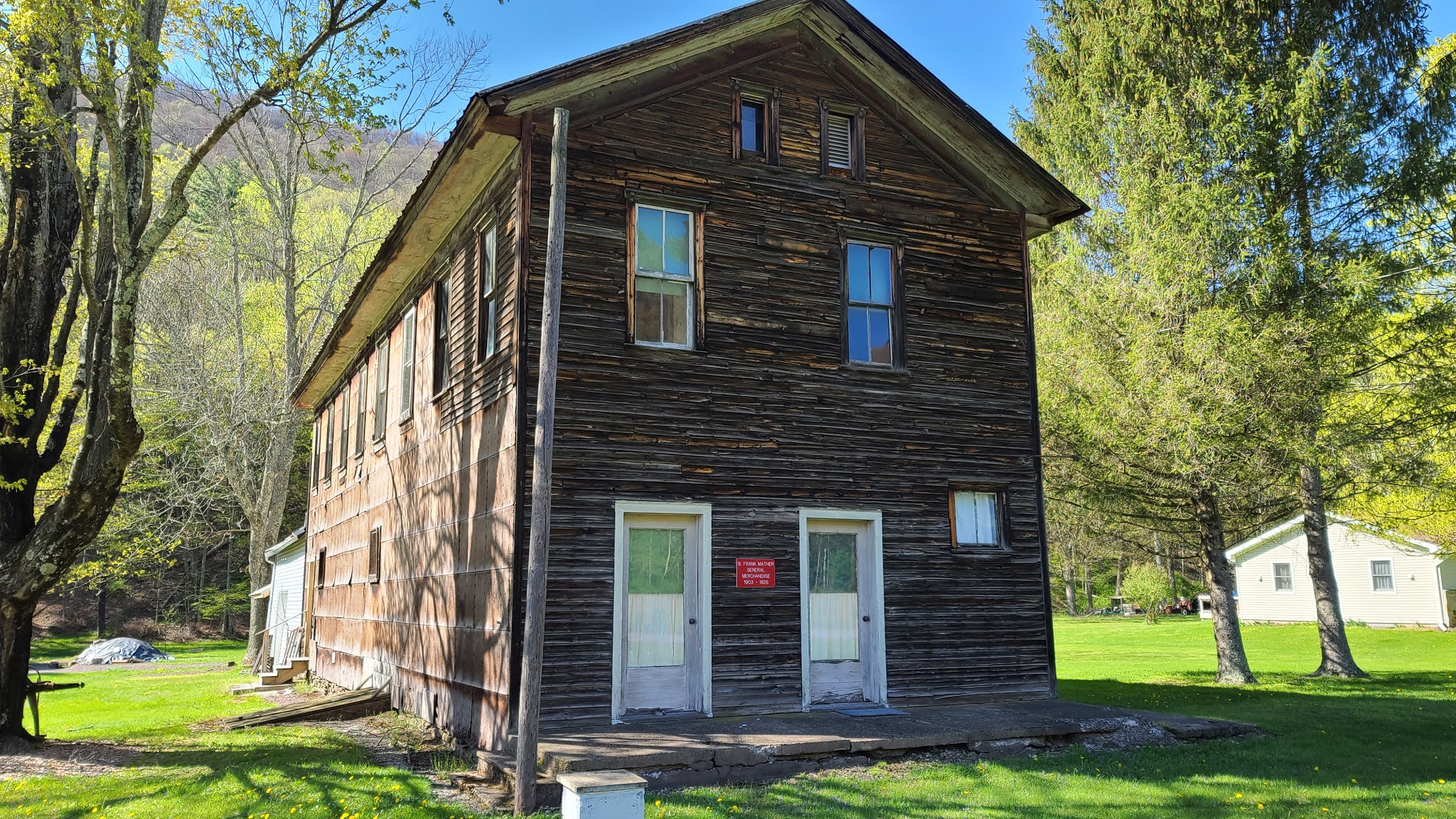 Valley Girl Views Jamison City, Pennsylvania