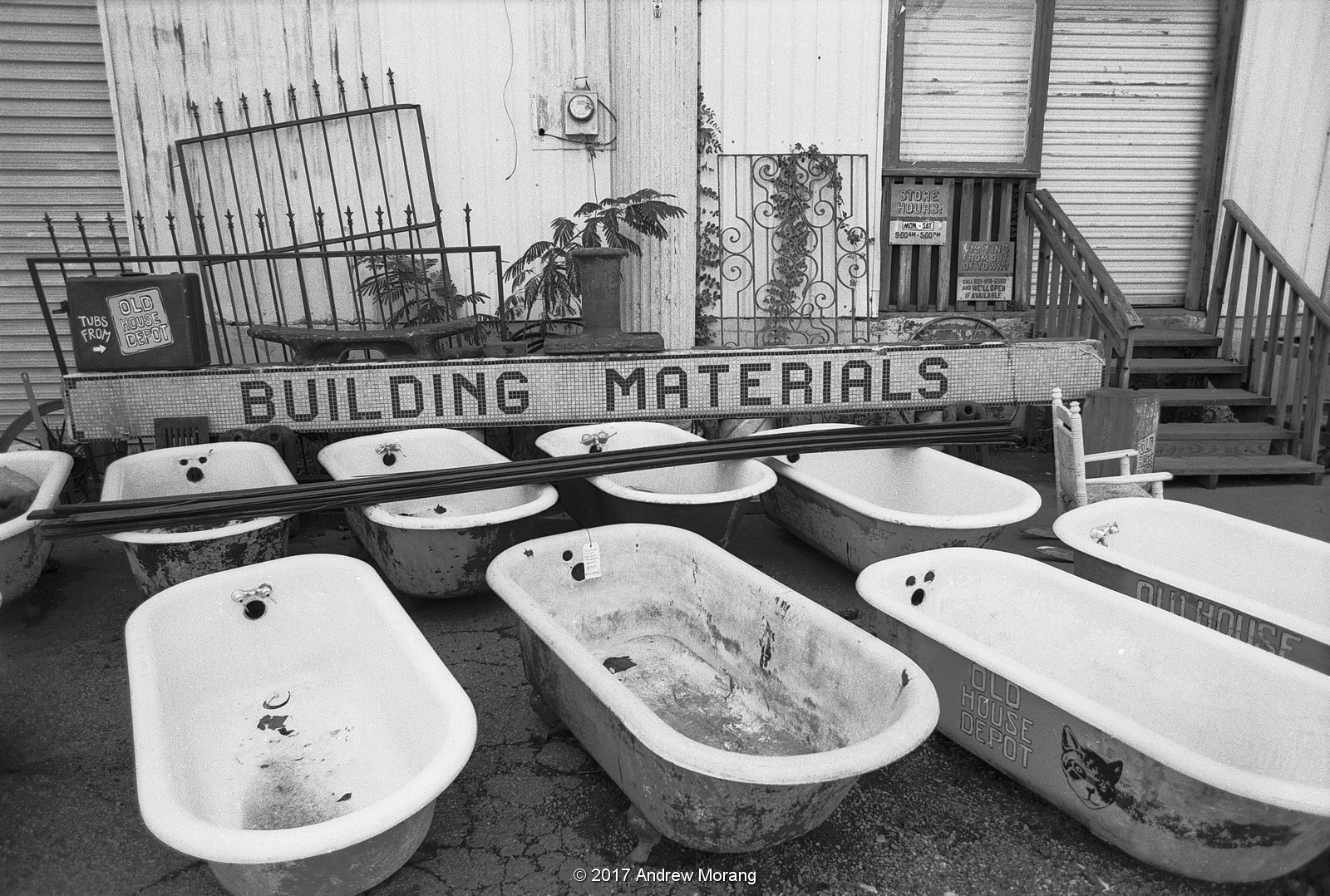 Urban Decay That SINKing feeling in Jackson, Mississippi