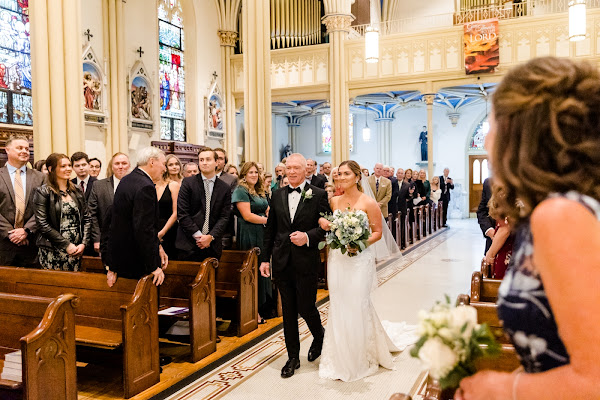 Annapolis MD Wedding at St Marys, Charles Carroll House, and The Graduate photographed by Heather Ryan Photography