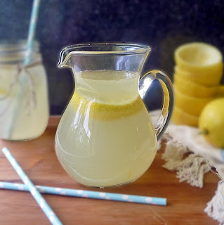 How To Make Fresh Squeezed Lemonade #SundaySupper