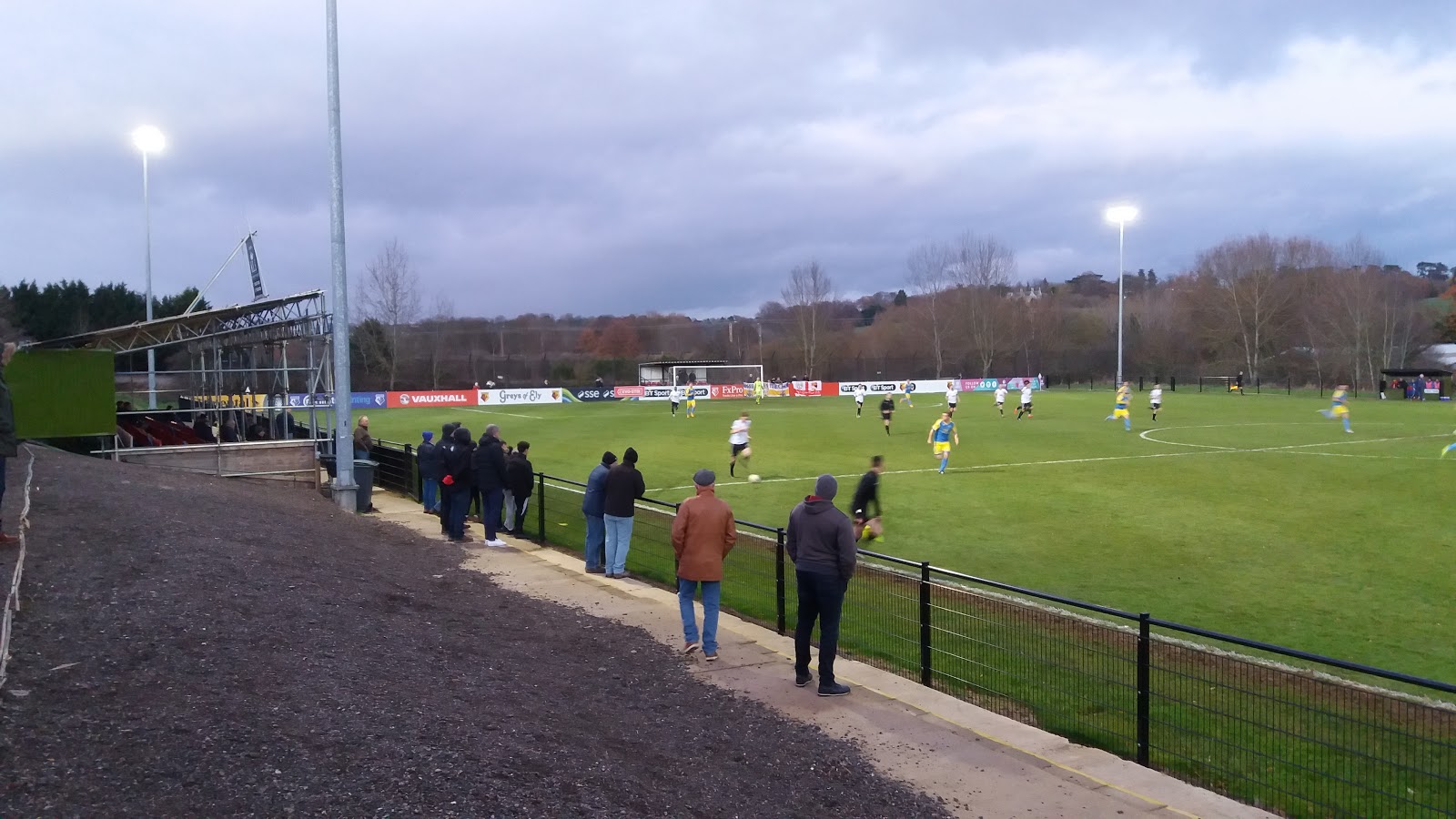 Damage In The Box! KINGS LANGLEY (Gaywood Park)