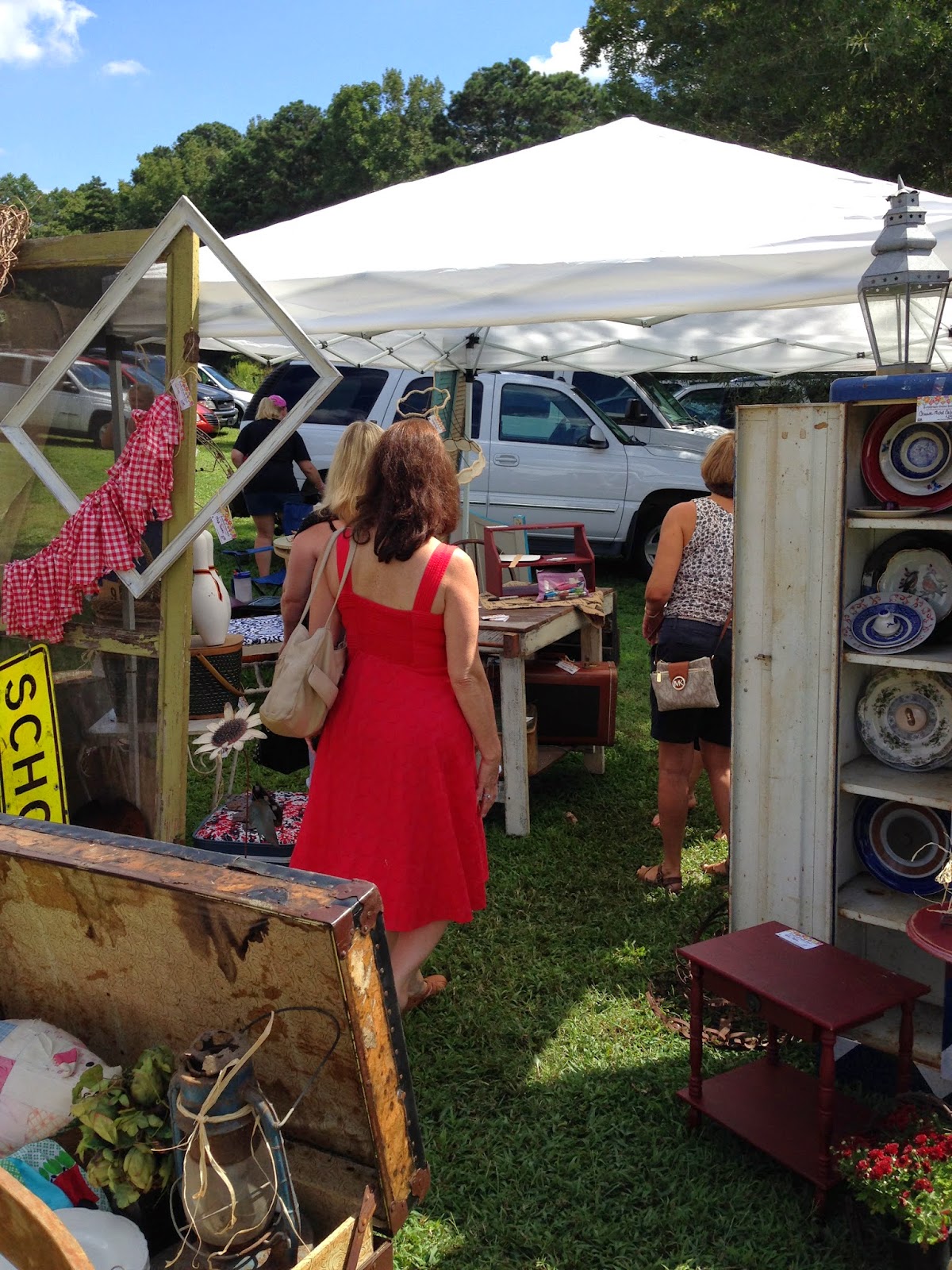 Vintage Awnings Spoon Sisters & Circa Antiques Vintage Trailer Show on