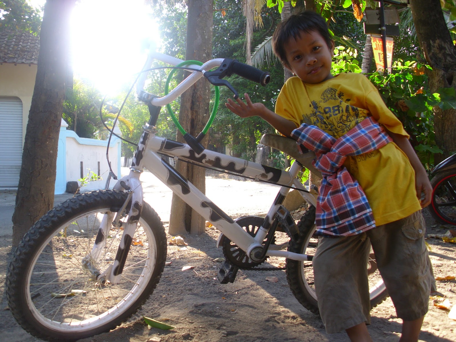 Gambar Anak Sekolah Naik Motor Terbaru - Stylecustom