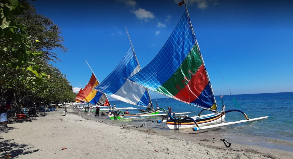 Pantai Pasir Putih Situbondo Yang Indah dan Mempesona
