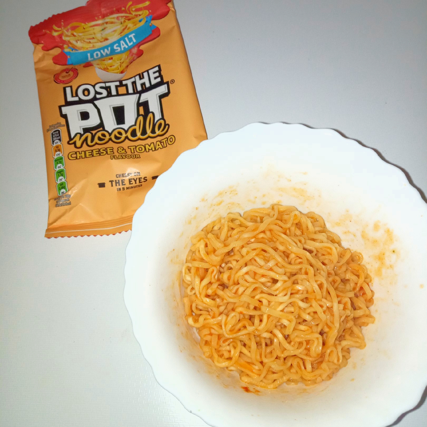 Supersupergirl's Food Reviews Lost the Pot Noodles adds two new