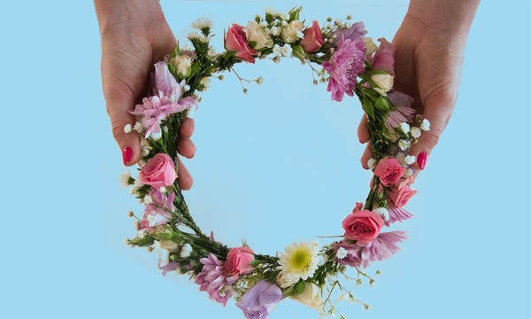 Wreaths of May