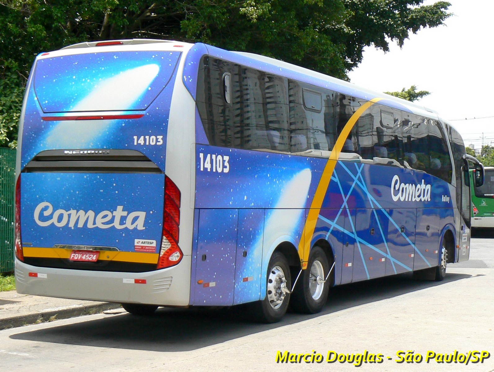 Neobus Thunder