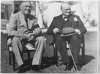 Winston Churchill y Franklin D. Roosevelt juntos