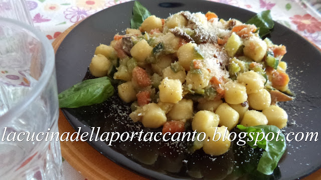 chicche della nonna ai funghi e verdurine