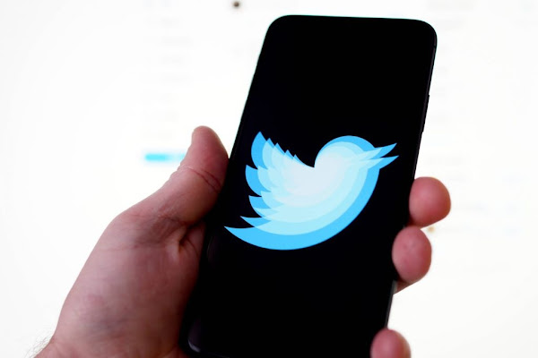 “Injure”, “mots grossiers” : Twitter va inciter les utilisateurs à réécrire leurs messages