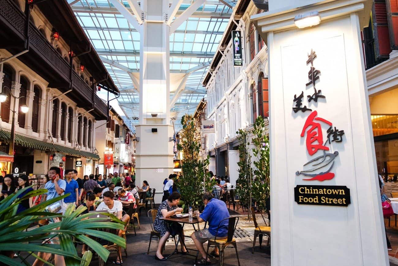 Chinatown-foodstreet-Singapore.jpg
