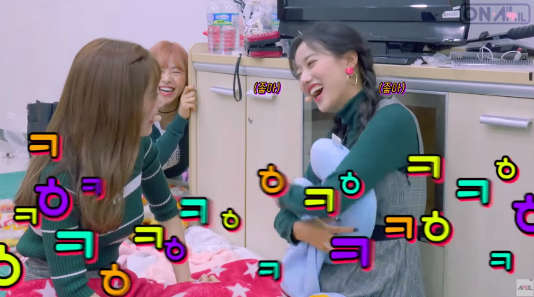 에이프릴 언니라인이 대기실에서 하는것 | 인스티즈