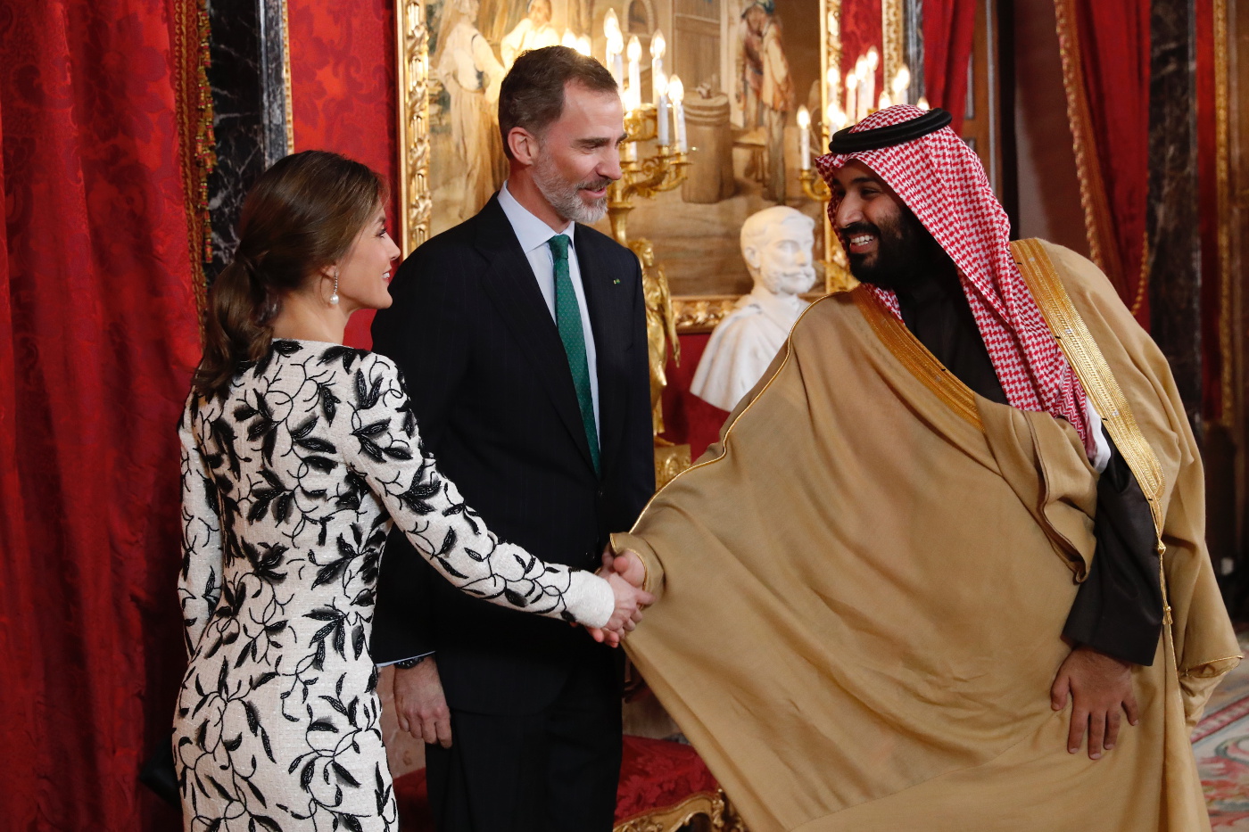 Саудовская аравия семья. Кронпринц Саудовской Аравии с женой. Семья короля Саудовской Аравии. Король и принц Саудовской Аравии.