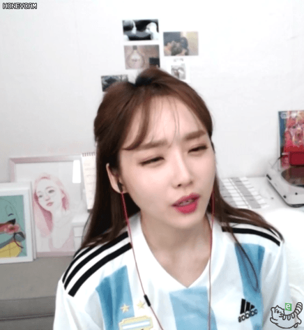 유니폼 입고 미모 뽐내는 나미춘 윤태진