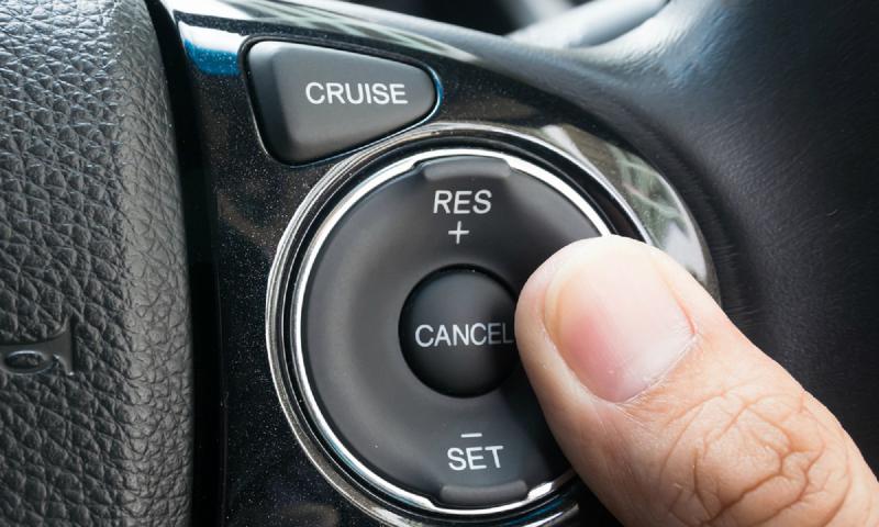 Sử dụng kiểm soát hành trình Cruise Control có giúp tiết kiệm xăng?