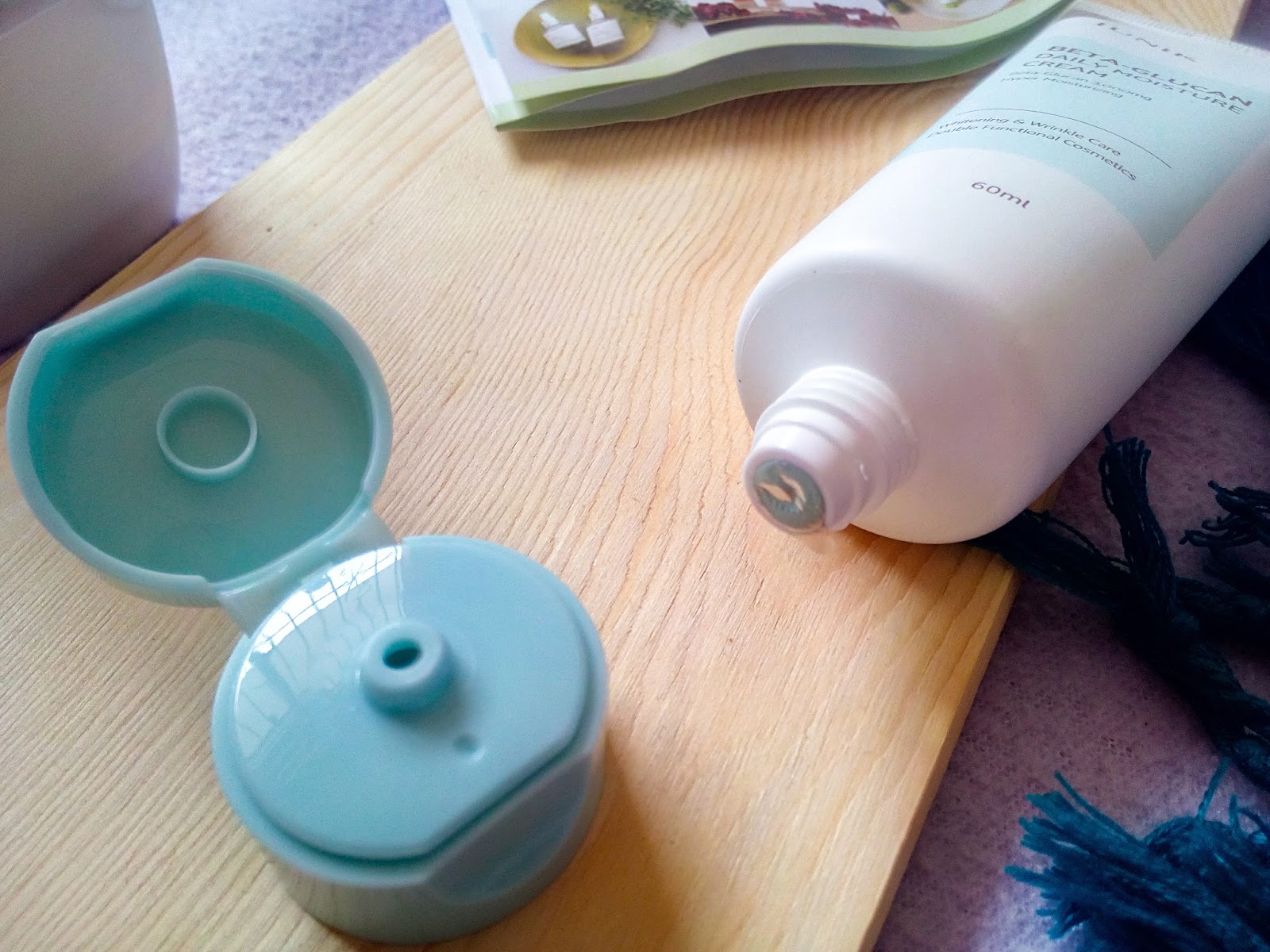 Iunik BetaGlucan Daily Moisture Cream Review