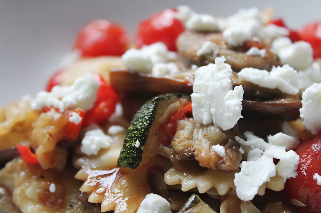 Farfalle with roasted summer vegetables and chicken sausage