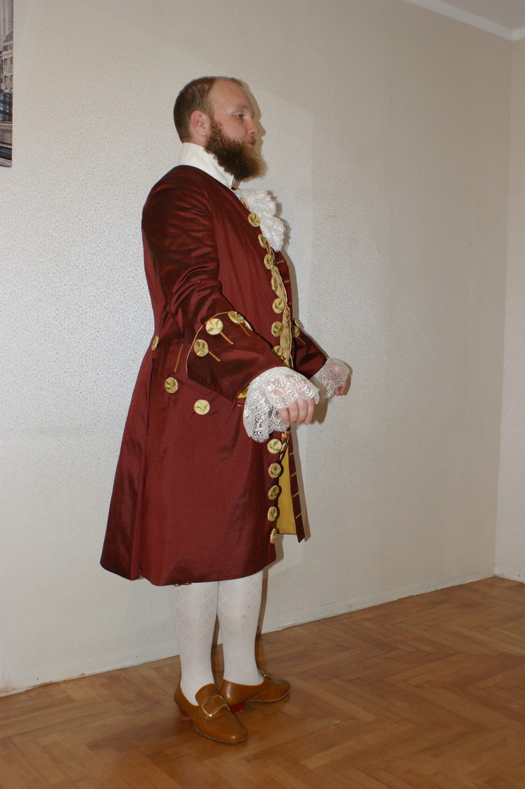 Sewing experiments: Men's 18th century outfit