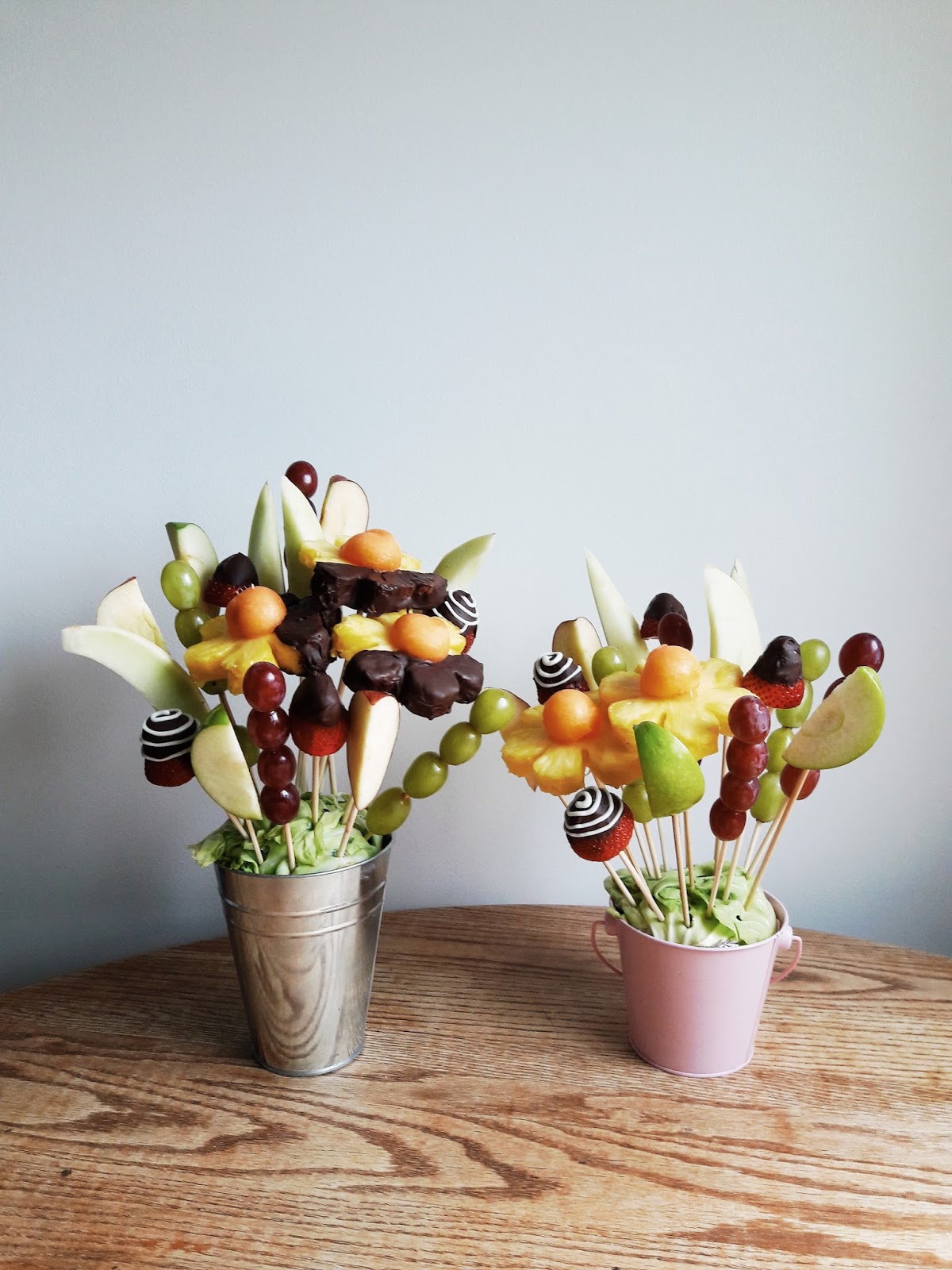 Diy Dipped Strawberry And Rose Tower Sprinkle Bakes