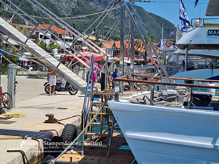 Life on Sailing Boat SATOMI at Nidri on Levkas Island in Greece  by Sailing Stamper Satomi Wellardギリシアでの船上生活レポレフカス島ニジュリの町から