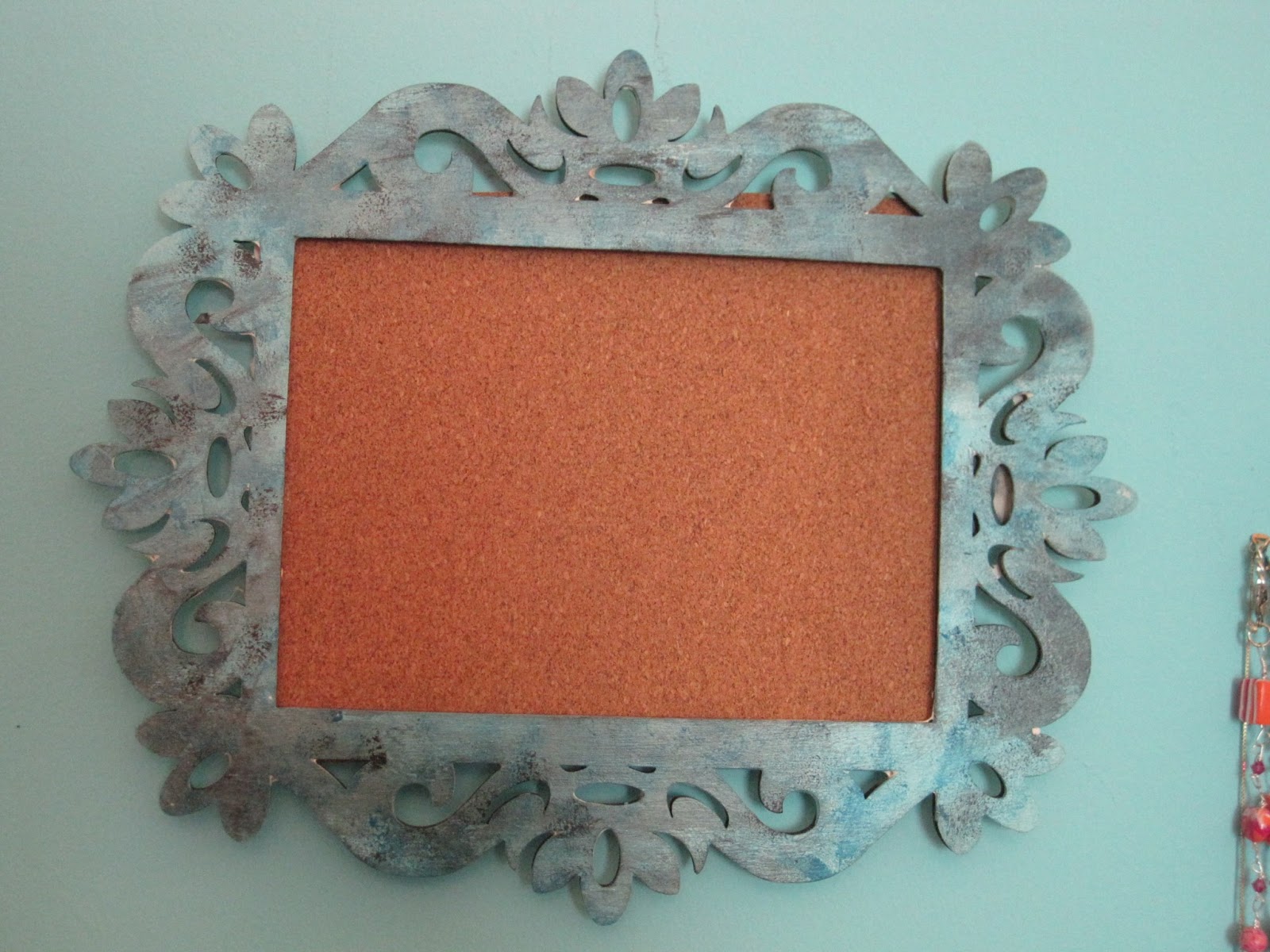 The Beauty of Etcetera DIY Vintage Frame Bulletin Board