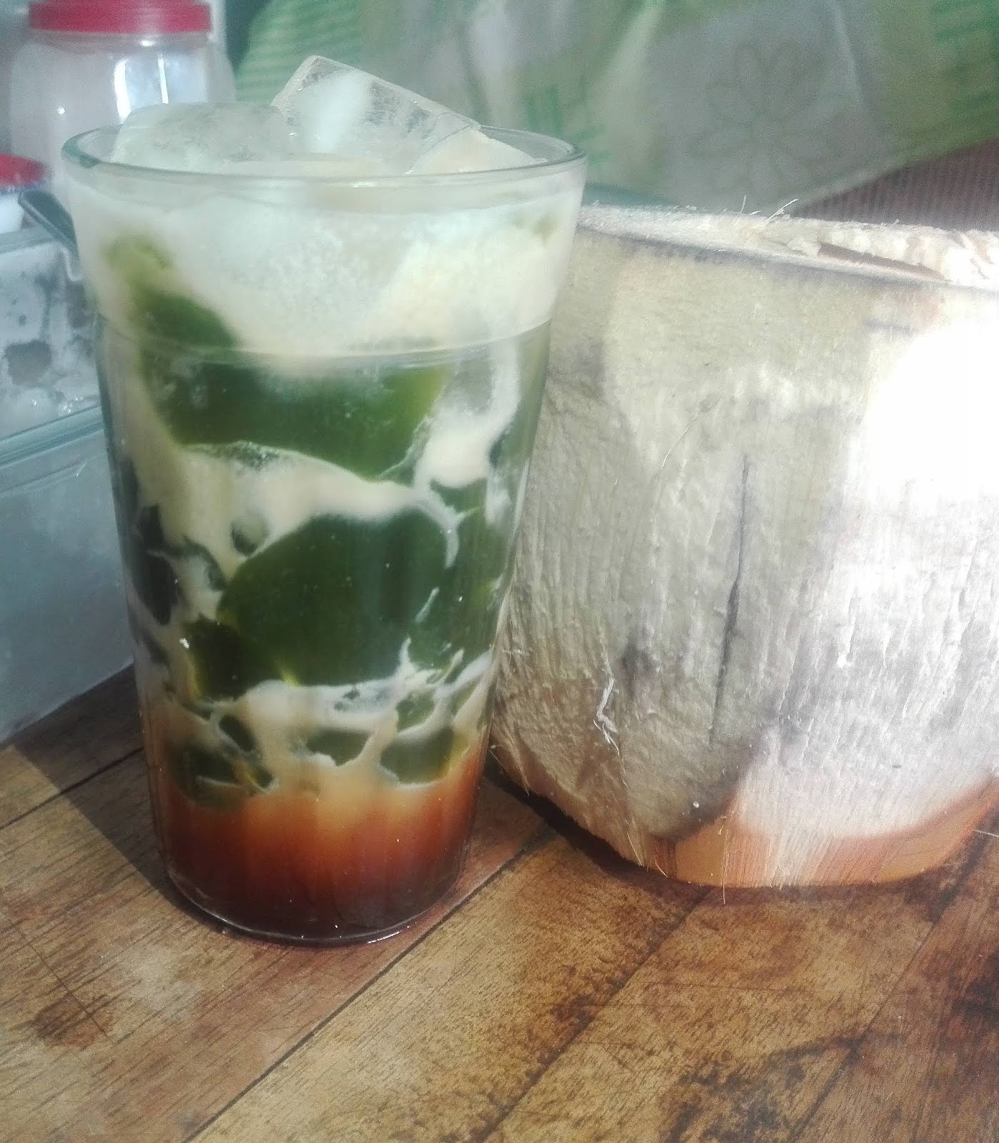 Green Grass Jelly with Coconut Milk and Coconut Sugar Coconut Folder