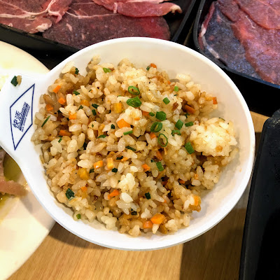ข้าวผัดกระเทียม Kaikatsu