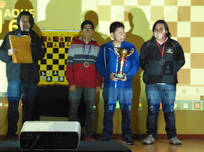 SEBASTIAN GUTIERREZ  fue el Campeòn del "XXVIII TORNEO OPEN DE AJEDREZ ARICA Y PARINACOTA 2015"