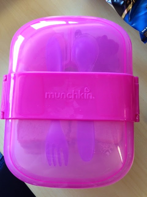 Munchkin Click Lock Bento Mealtime Set - A Review! - RocknRollerBaby
