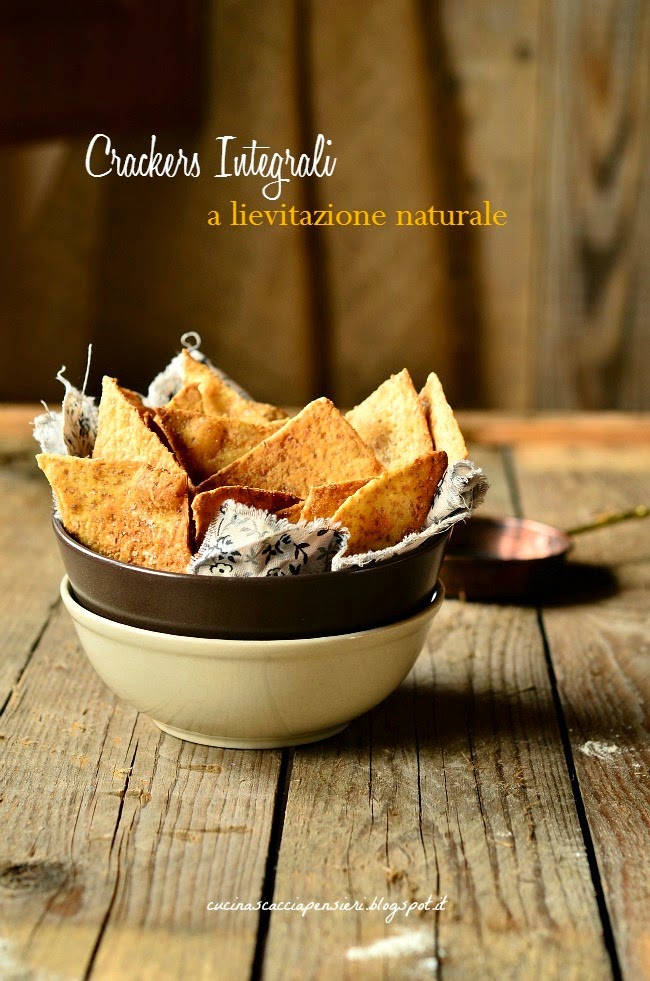 crackers integrali a lievitazione naturale