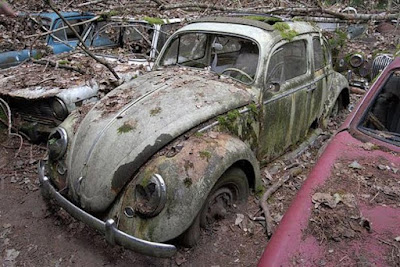 Carros Antigos Abandonados