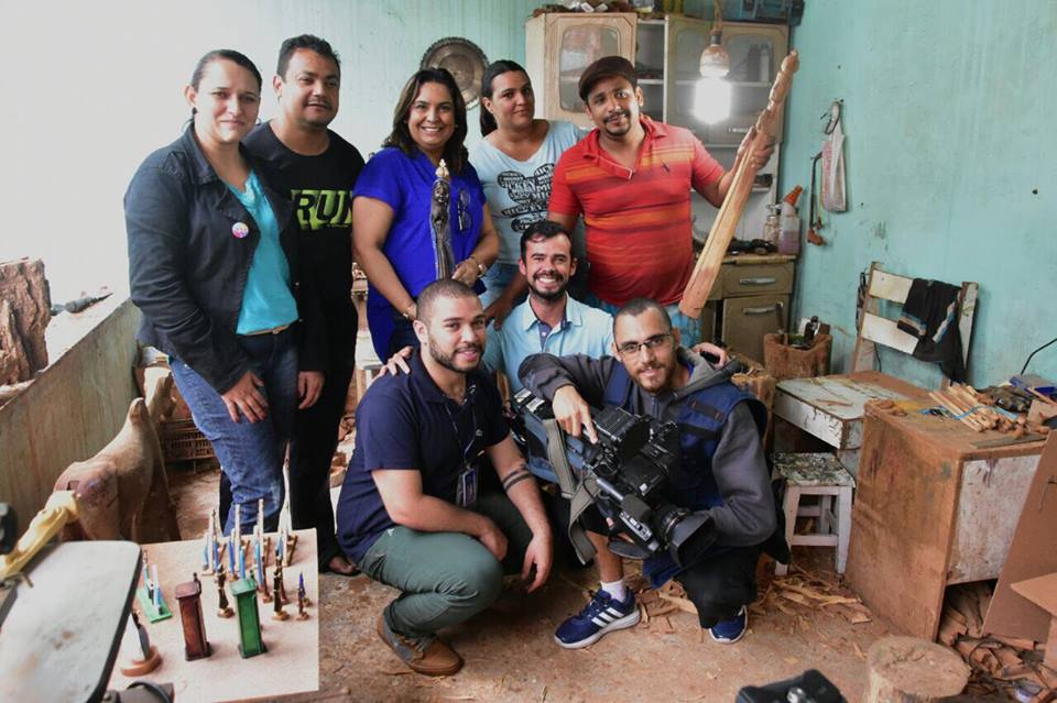 renatodiniz com ARTESANATO DE LAGOA SECAÉ DESTAQUE EM PRODU u00c7ÃO DA TV APARECIDA Aparador De Anel Em Ingles ~ renatodiniz com ARTESANATO DE LAGOA SECAÉ DESTAQUE EM PRODU u00c7ÃO DA TV APARECIDA
