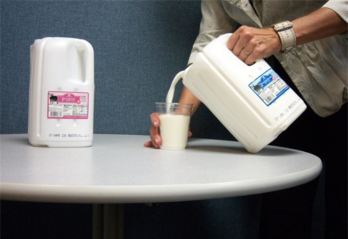 Συσκευασίες γάλακτος - Milk packaging