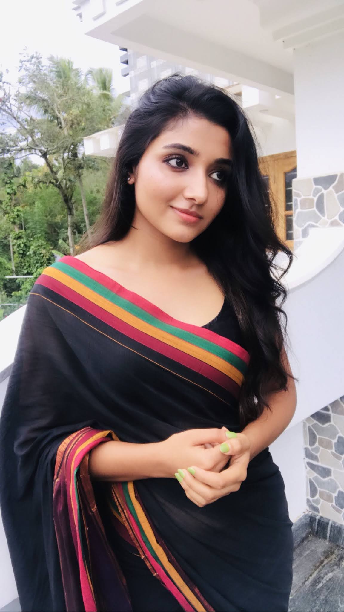 Actress Mirna Menon In Saree Photos Navel Queens Actress Mirna Menon In Saree Photos Navel Queens