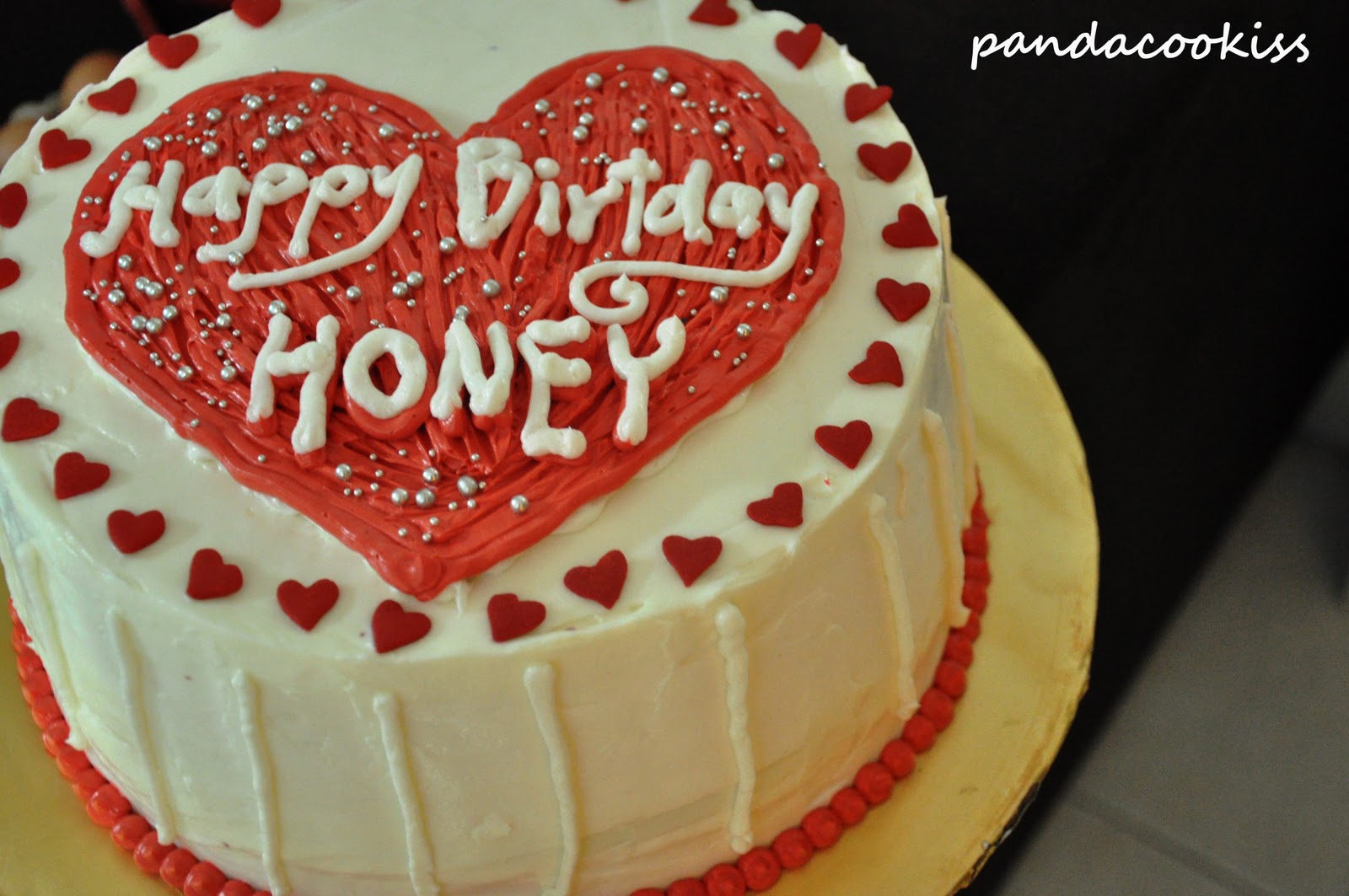 pandacookiss Nino�s Rainbow Birthday cake!