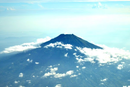 Pendakian Gunung Slamet 3.428 mdpl via Bambangan