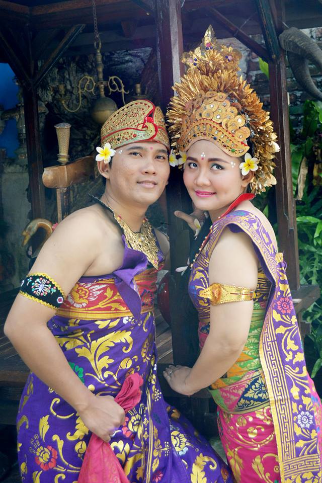 Foto Baju Adat Bali - IMAGESEE