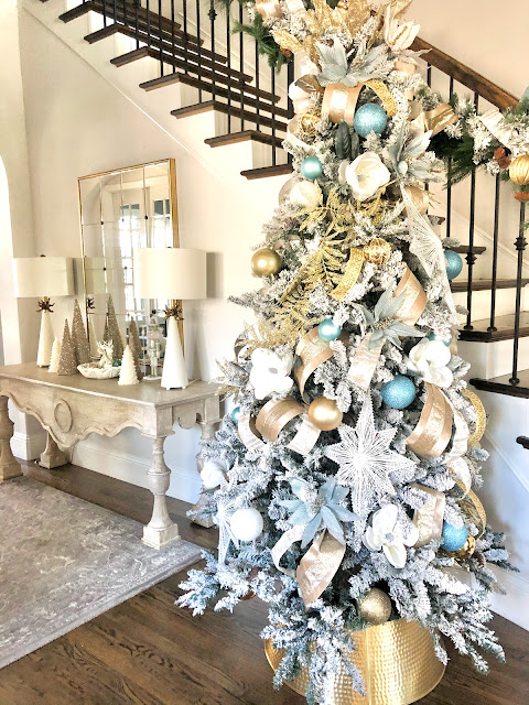 Classic Style Home: Christmas Home Tour 2020