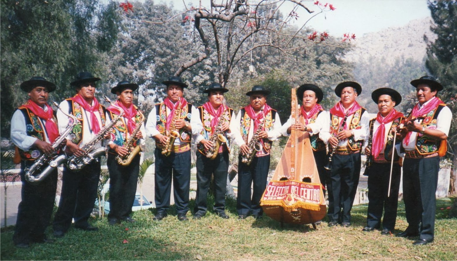 ORQUESTA SELECCION DEL CENTRO DE ATILIO MOREMO AMARO ORQUESTA