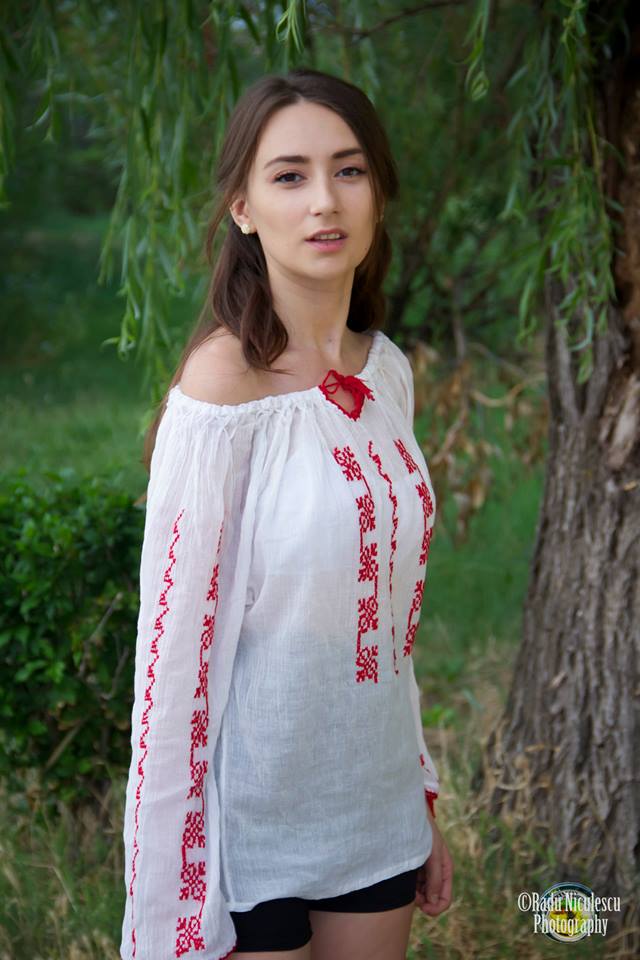 Romanian blouse photo set