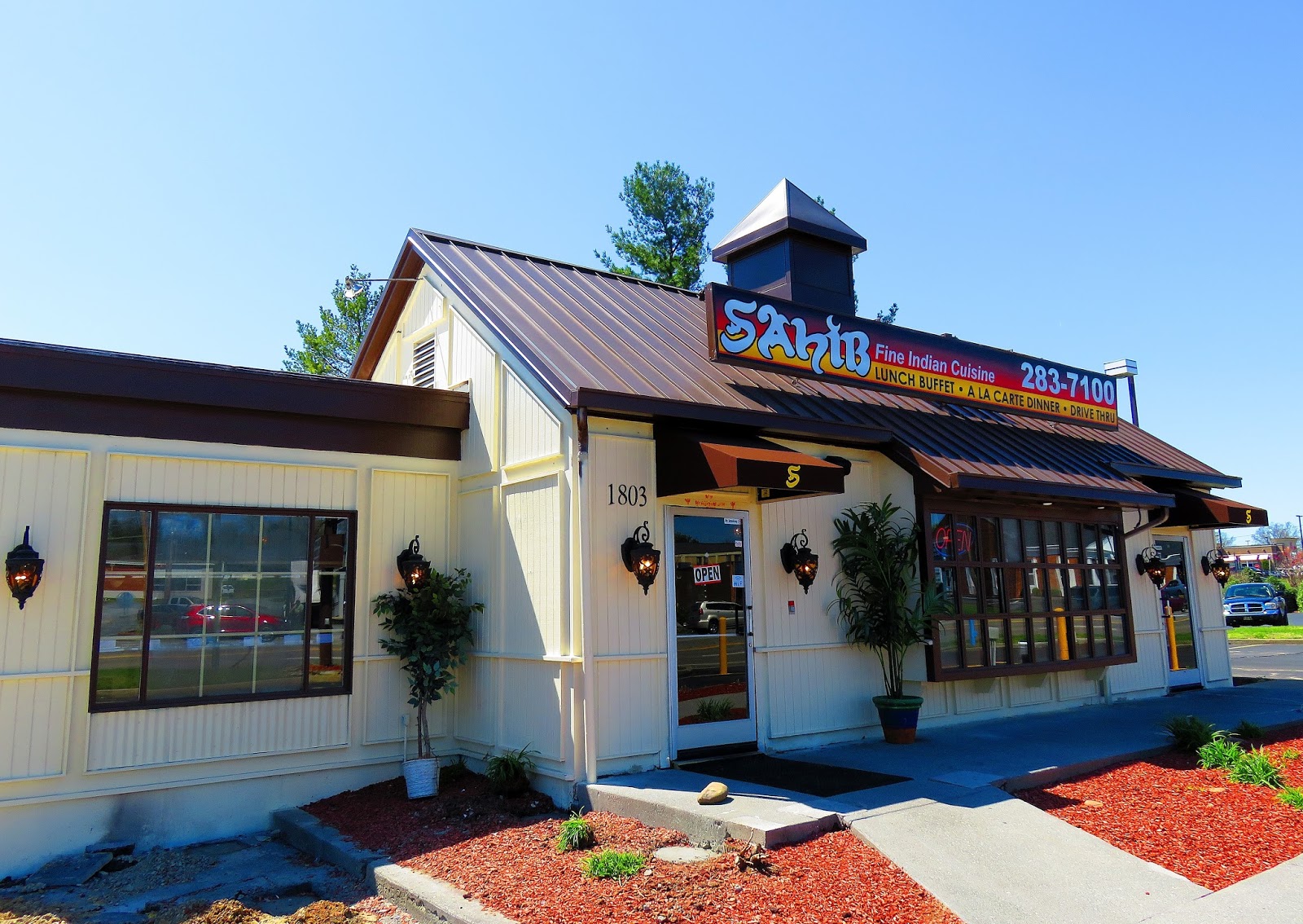 Tales From The Wood Booger Indian Food Johnson City Style At Sahib