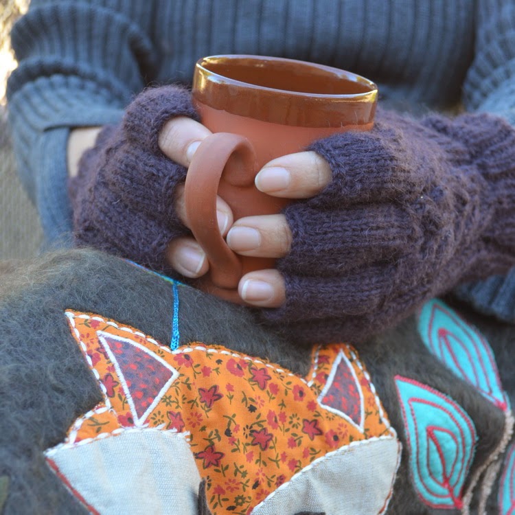 https://www.etsy.com/listing/169362114/fingerless-gloves-wool-100-alpaca-brown?ref=shop_home_active_9