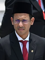  adalah seorang pengusaha Indonesia yang saat ini menjabat sebagai Menteri Pendidikan dan  Biografi Nadiem Makarim - Menteri Pendidikan dan Kebudayaan Indonesia 2019-2024