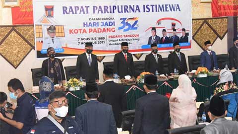 DPRD Gelar Rapat Paripurna Istimewa Memperingati Hari Jadi Kota Padang ke-352
