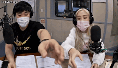 4b17a5d9d482cbe033c6013cf9889483e7e7d884.gif