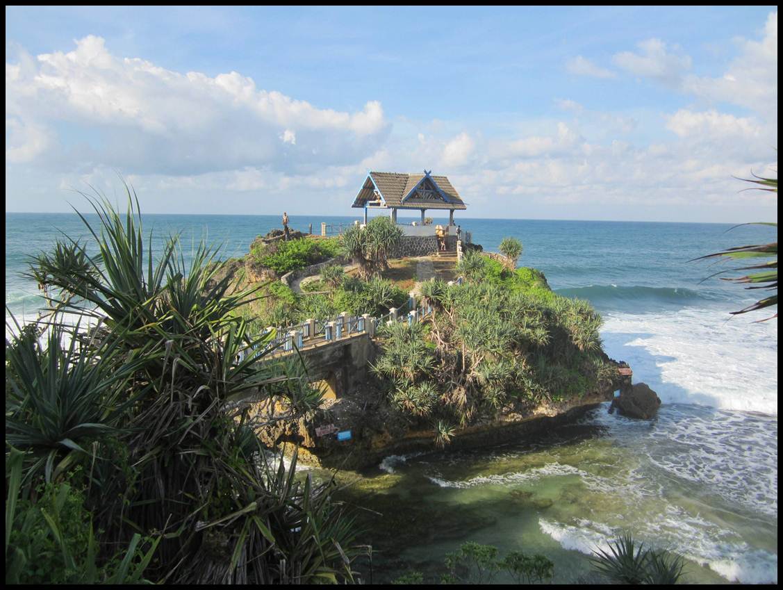 Objek Wisata Pantai Kukup Yogyakarta Travel Guide