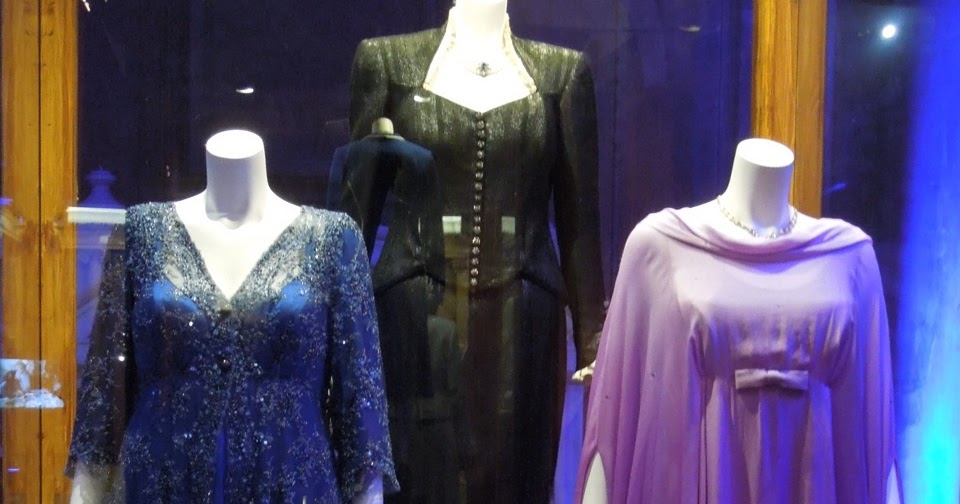 Hollywood Movie Costumes and Props: Gowns worn by Meryl Streep as ...