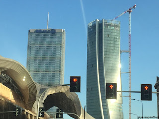 Torre Isozaki,Torre Hadid