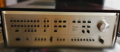 Accuphase C240 Preamp and P400 Power amp (Used) IMG-20191224-WA0010
