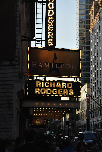 ブロードウェイ、ハミルトンが上映されているリチャード・ロジャーズ劇場